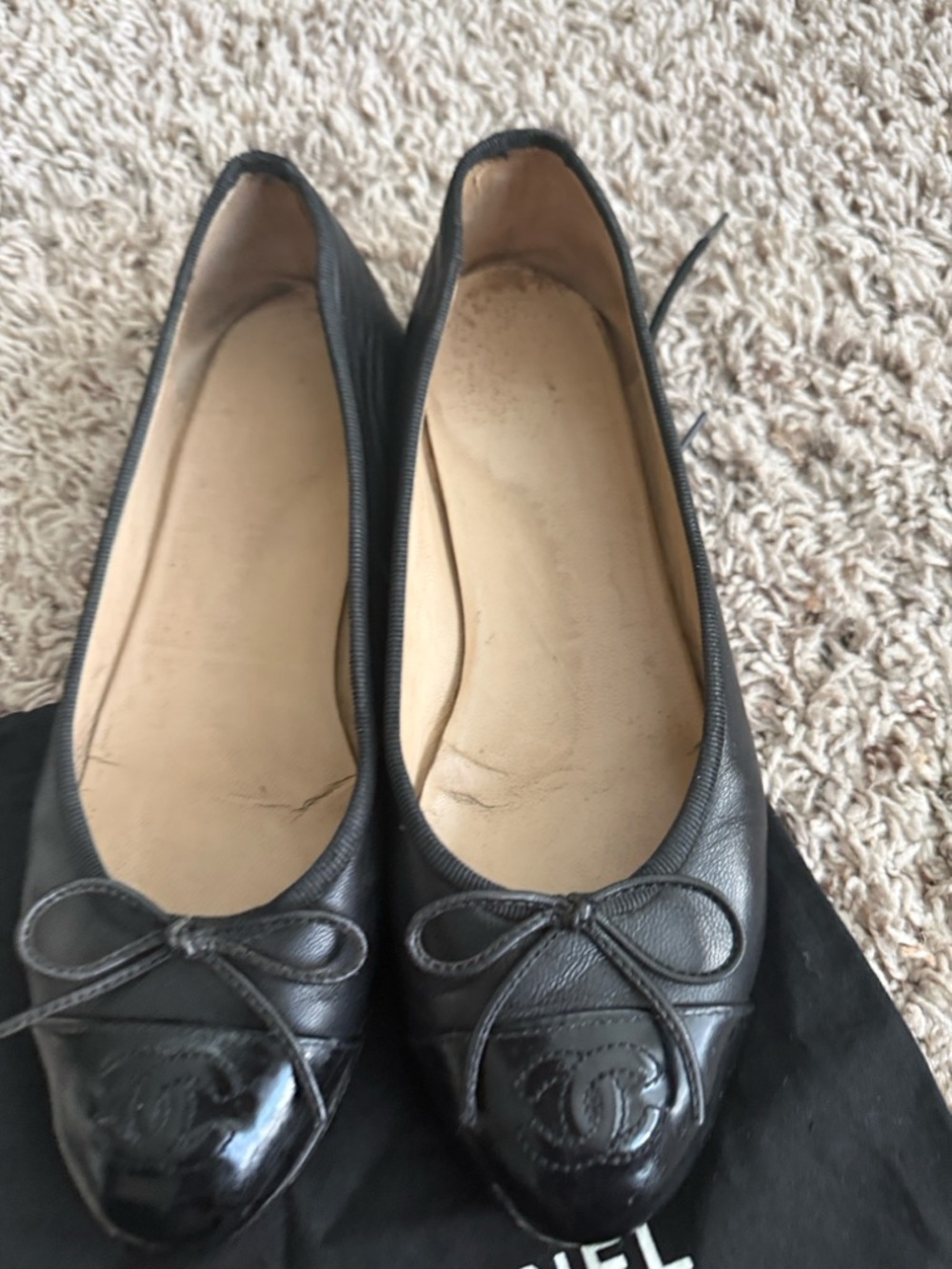 CHANEL Black Leather Ballet Flats with Bow and CC Cap Toe - Picture 13 of 13